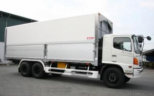 Hino FL8JTSA 15.1 tấn thiết kế thùng kín 2016, giá rẻ cạnh tranh