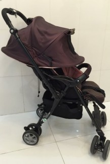 Thanh lý xe đẩy Combi
