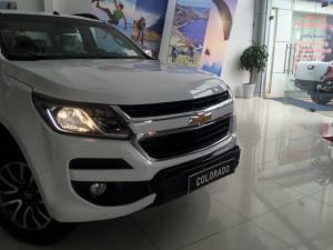 Động cơ 2.8L, AT 4x4.