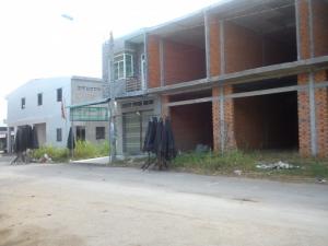 Bán nhà xây thô 1 trệt 1 lầu, 1 tấm sàn tại chợ tân Thành.