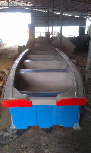 Thuyền composite 5m x 1,3m x 0,5m chở 8 - 10 người