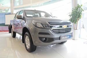 Colorado 2.5L 4x4 sức mạnh bán tải, dẫn động 4 bánh, sức kéo bền bỉ