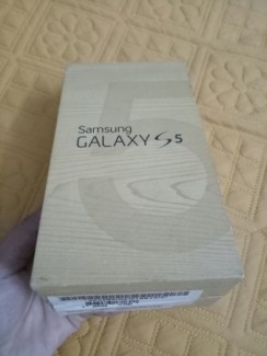 Samsung galaxy chính hãng trắng mới 100%
