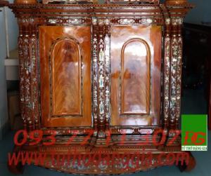 Tủ thờ gò công tiền giang sản xuất bởi Đặng Gia chi nhánh tphcm.
MÃ XGT9T - 01