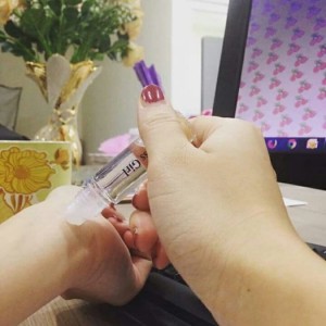 Tinh dầu nước hoa cô đặc dạng lăn 12mk chính hãng thơm lâu