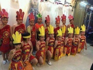 Cho thuê trang phục biểu diễn ân độ bình dương
