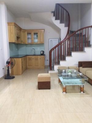 Bán nhà 35m2 xây 5 tầng mới ngõ 291 Lạc long quân giá 2.8 tỷ