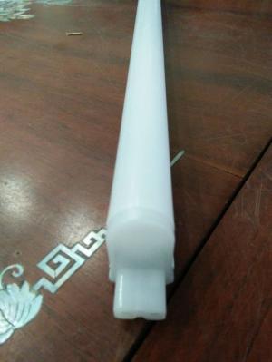 Tên sản phẩm: Đèn Led tube BN068C 7W
Thông số kỹ thuật :
– Công suất: 7W
– Quang thông(Lm): 600
– Tuổi thọ cao 15.000h.
– Tiết kiệm điện năng1/3 lần so với bóng truyền thống
– Ánh sáng dễ chiu, không nhấp nháy
–Thiết kế mỏng và có khả năng lắp nối tiếp 10 bộ đèn liên tục.