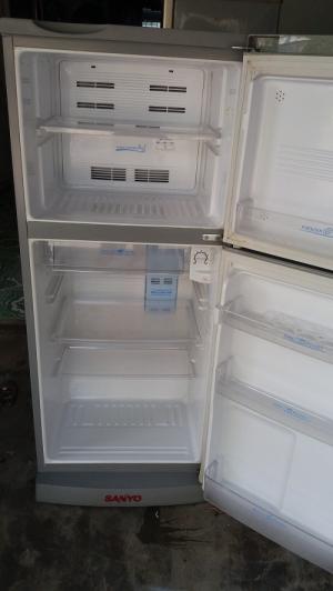Bán tủ lạnh sanyo 180 lít: - quạt gió, tự động xả tuyết.