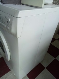 Máy giặt elextrolux 7kg cửa ngang EWF 8576