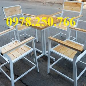 bàn ghế chân sắt quận 1, bàn gỗ chân sắt quận 2, bàn gỗ chân sắt quận 3, bàn ghế quán cà phê quận 4