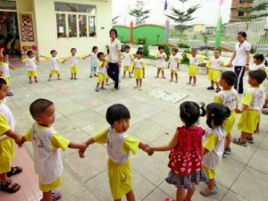 Xưởng may LiMac chuyên nhận gia công đồng phục thể thao học sinh tiểu học