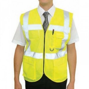 May LiMac với nhiều năm kinh nghiệm trong lĩnh vực may đồng phục, quần áo phản quang. Với đội ngũ tư vấn, thiết kế chuyên nghiệp, đội ngũ công nhân may tay nghề cao, cùng với nhà xưởng, máy móc hiện đại sẽ mang đến cho bạn những bộ đồng phục phản quang tốt nhất.