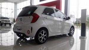 Xe có nhiều màu nhiều sự lựa chọn cho khách hàng