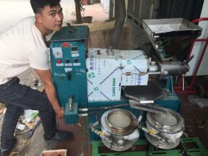 Máy ép dầu công nghiệp 40kg/giờ 2 thùng lọc.