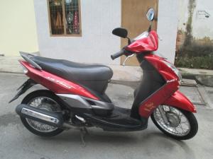 Xe Mio Ultimo màu đỏ dáng nhỏ xinh tiết kiệm nhiên liệu