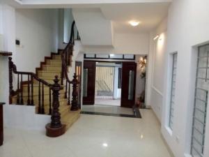 Chính chủ bán nhà ngõ oto Hoàng Văn Thái 39m2, 4 tầng, giá 4 tỷ.