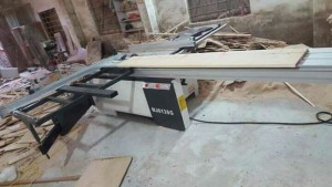 Máy cưa bàn trượt 2 lưỡi 45 độ giá rẻ