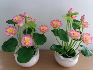 Hoa sen làm từ đất sét