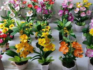 Hoa sen làm từ đất sét