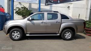 Bán tải Dmax giảm giá mạnh trong tháng 12 + hỗ trợ 100% phí trước bạ cho khách hàng
