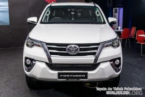 Nhận Đặt Hàng Mua Toyota Fortuner 2018 Máy Dầu Mẫu Mới Nhập Khẩu Màu Trắng Ngọc Trai Giao Tháng 4/2018 Tại HCM