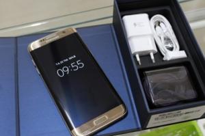 Galaxy S7 Edge màu vàng gold, mua TGDĐ cần nhượng lại_9 triệu