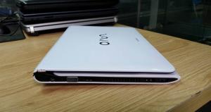 Sony Vaio mini SVE11 trắng RAM 4GB ổ 320GB Màn 11.6 inch nhỏ gọn