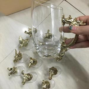 Bình chắt rượu phale trong suốt, tay cầm hình rồng