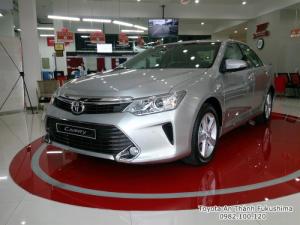 Khuyến Mãi Toyota Camry 2.5Q 2017 Màu Bạc, Mua Trả Góp Chỉ Cần 450Tr. Vay 8 năm. Giao Ngay
