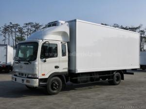 Bán xe tải Hyundai HD120 5 tấn thùng đông lạnh, mua xe Hyundai giá rẻ