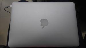 MacBook Pro (Retina, 13-inch, Mid 2014) – 128GB mới leng keng.