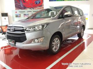 Khuyến Mãi Mua xe Toyota Innova E 2018 Số Sàn Màu Bạc. Vay Trả Góp Chỉ 140Tr. Giao Xe Ngay