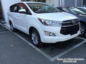 Khuyến Mãi Mua xe Innova E 2017 Số Sàn 7 Túi Khí Màu Trắng. Vay Trả Góp Chỉ 140Tr. Giao Xe Ngay