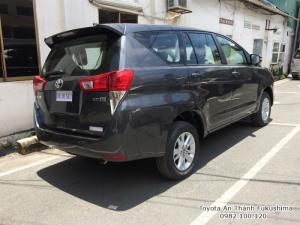 Toyota Innova 2018 số sàn màu xám mới đã có mặt tại Đại lý Toyota 100% vốn Nhật - Toyota An Thành Fukushima, gọi đến 0982 100 120 để đặt lịch xem xe, lái thử xe Innova