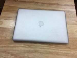 Macbook Pro 15inch MD318 - i7/ram8/hdd500/card1gb