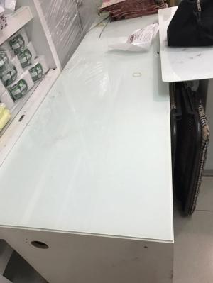 Bán bàn trải nghiệm, tủ, bàn cũ