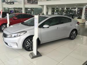 Kia Hải Phòng bán Kia Cerato 2.0, màu bạc, sẵn xe giao ngay, trả góp tới 85% trong 7 năm