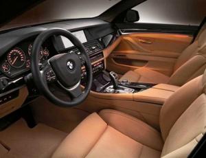 Bán BMW 520i model 2014 Facelift, màu Ghi, 33.000 km, SX và đk 11/2013. Giá rẻ