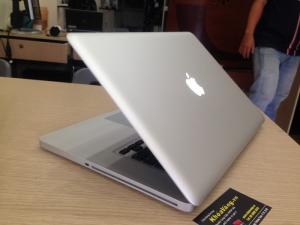 Macbook pro Early 2011 15 inch Core i7 Quad core 2.0Ghz Card rời AMD 6490M chuyên Game đồ họa xách tay USA