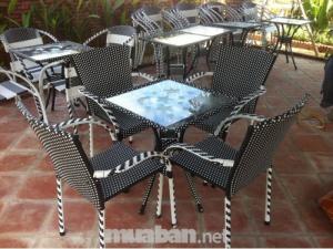 Bàn ghế giá rẻ