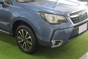 Xe Subaru Forester 2.0XT dòng xe Suv 5 chỗ, máy xăng, số tự động, màu xanh