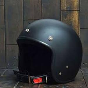 Mũ bảo hiểm 3/4 Dammtrax đen nhám (Việt Nam)