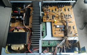 Amply Denon AVC 1000G. Mặt vàng. Made in Japan