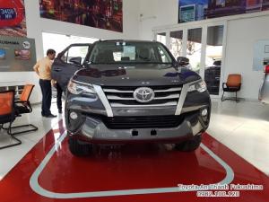 Đặt Mua Toyota Fortuner 2.4G 2018 Máy Dầu Nhập Khẩu Màu Xám Giao Tháng 4/2018 Tại HCM