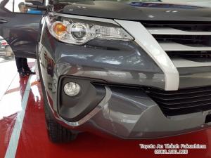 Đặt Mua Toyota Fortuner 2.4G 2018 Máy Dầu Nhập Khẩu Màu Xám Giao Tháng 4/2018 Tại HCM