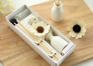 Tinh dầu thơm lavender và hoa hồng