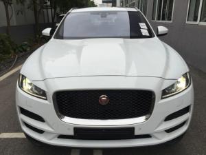 F-Pace 2017