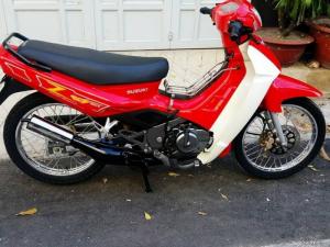 Cần bán con Xipo màu đỏ trắng