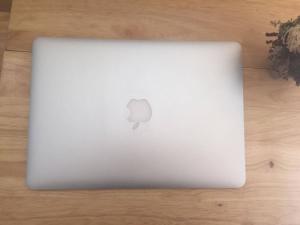 Macbook air 13inch MD760 i7 - Model 2014
